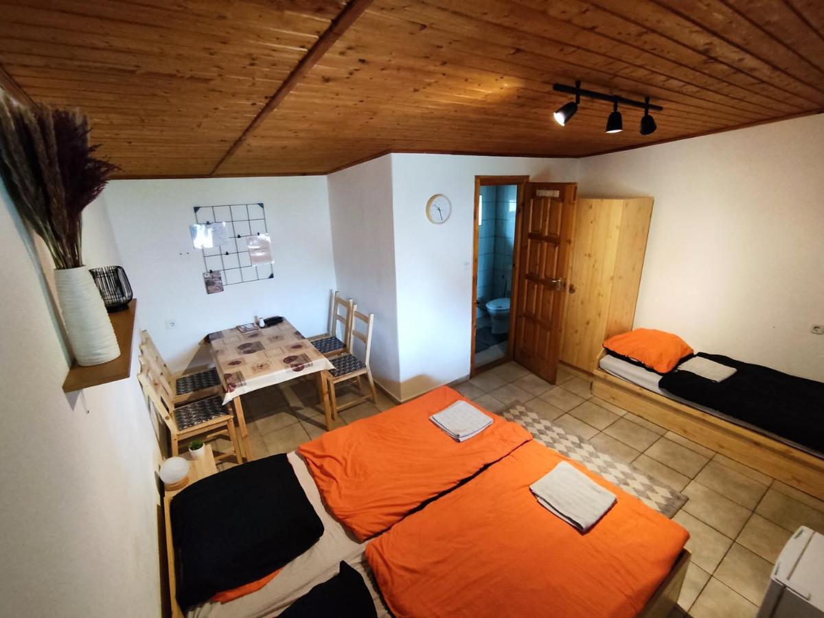 Апартаменты Suello Feszek Apartman Тисафюред Экстерьер фото